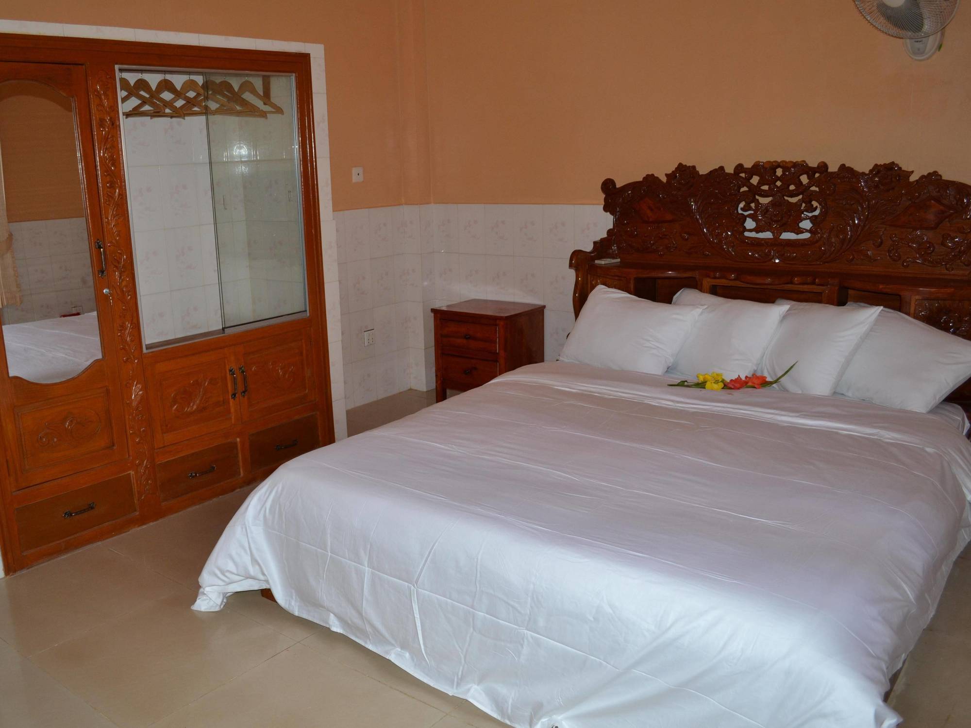 Hotel Kampot Manor Zewnętrze zdjęcie